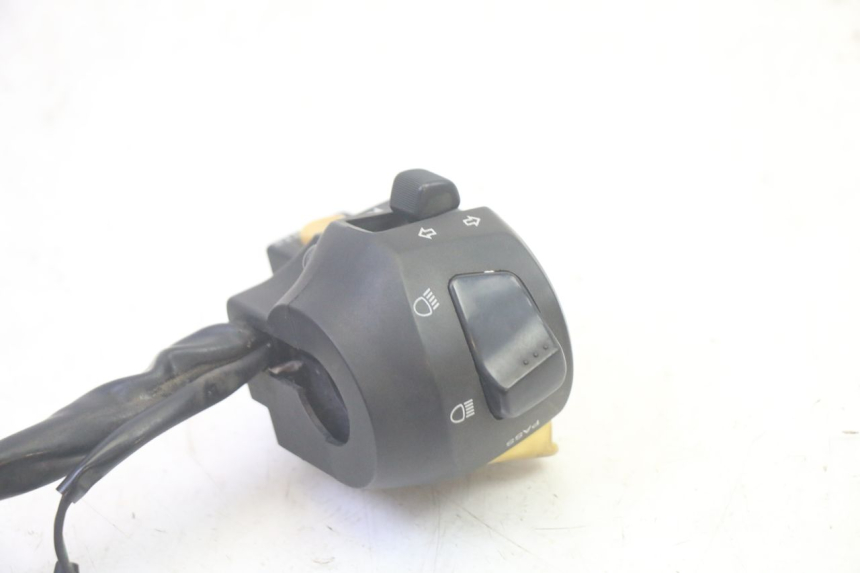 photo de LINKS SCHALTER SYM GTS EVO 125 (2009 - 2013) - Technische Nahaufnahme