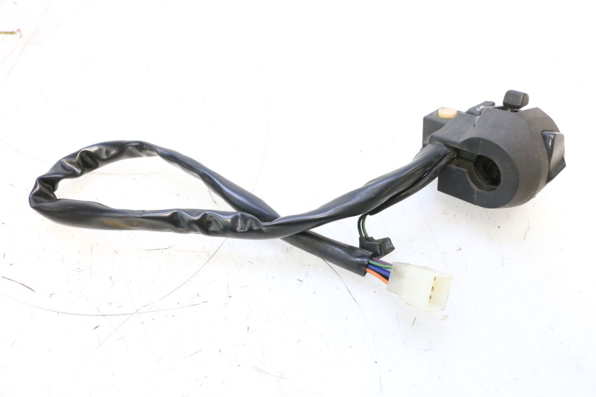 photo de LINKS SCHALTER SYM GTS EVO 125 (2009 - 2013) - Technische Nahaufnahme
