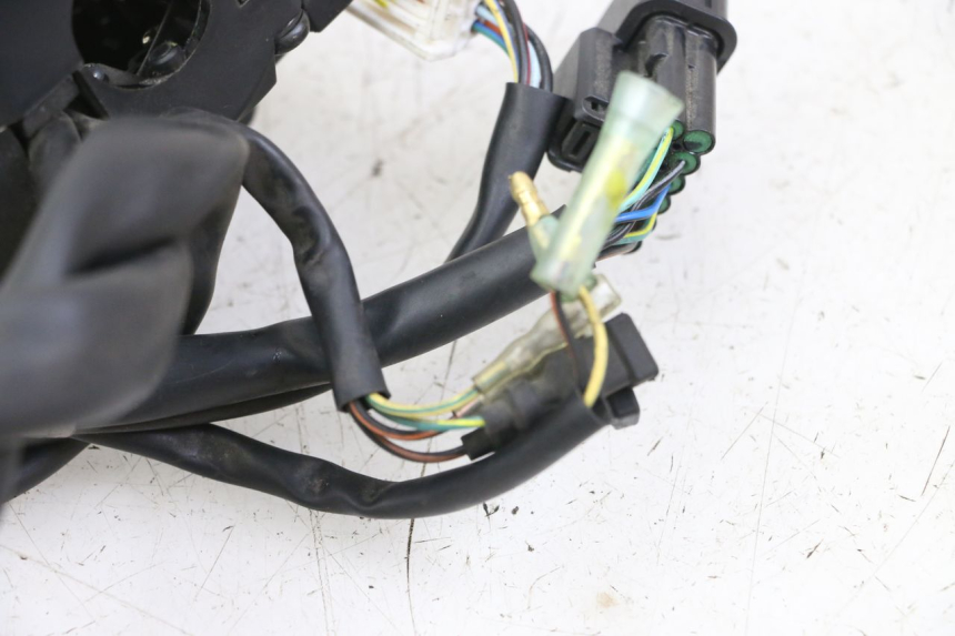 photo de LINKS SCHALTER HONDA FORZA 125 (2021 - 2025) - Alternative Perspektive