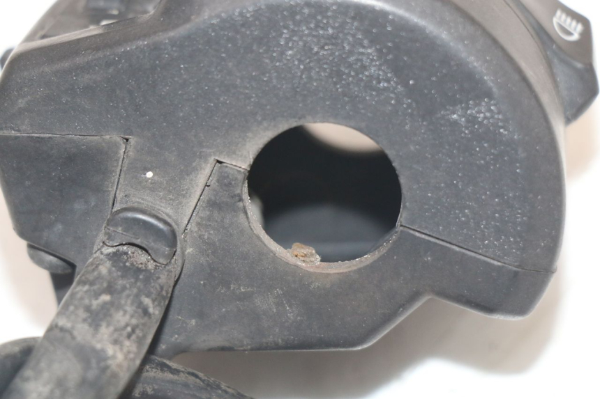 photo de LINKS SCHALTER HONDA PCX (JF28) 125 (2009 - 2011) - Details der Befestigungspunkte