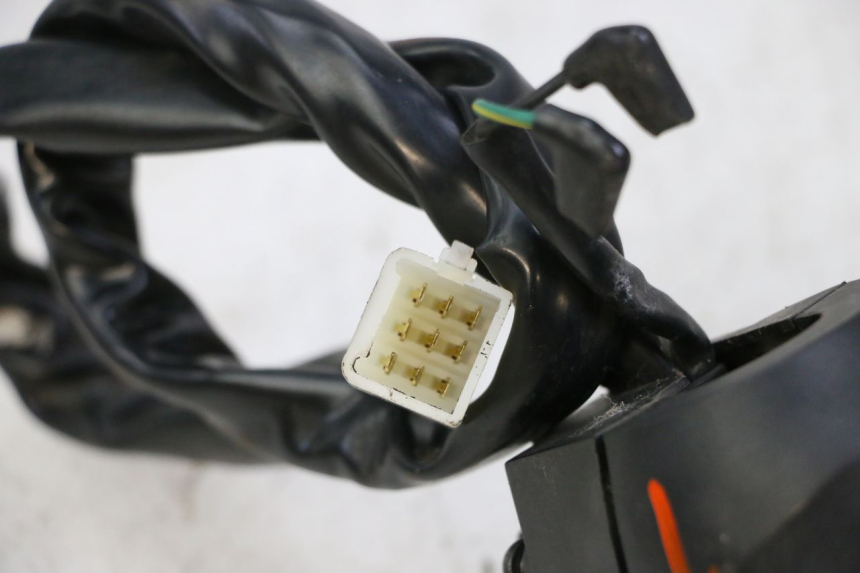 photo de LINKS SCHALTER SYM JOYMAX 125 (2010 - 2017) - Alternative Perspektive