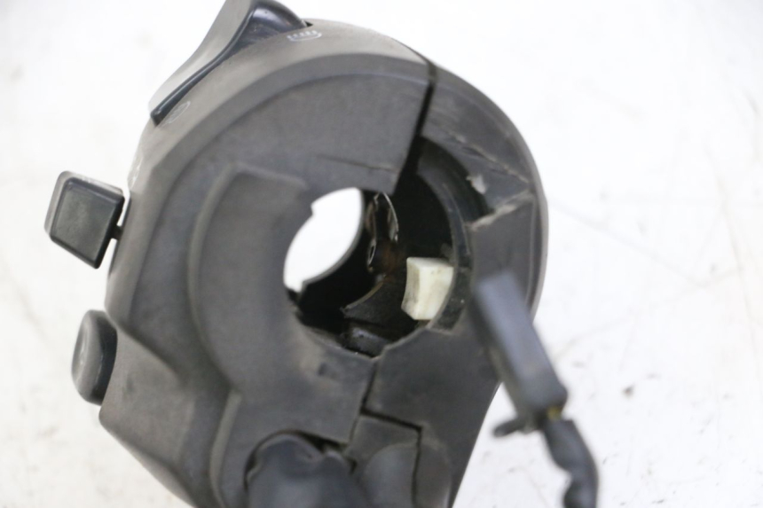 photo de LINKS SCHALTER KAWASAKI ZR7 ZR-7 S 750 (1999 - 2004) - Alternative Perspektive