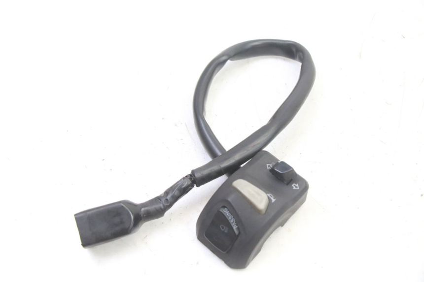 photo de LINKS SCHALTER PEUGEOT KISBEE 2T 50 (2018 - 2022) - Zoom auf Gebrauchszustand