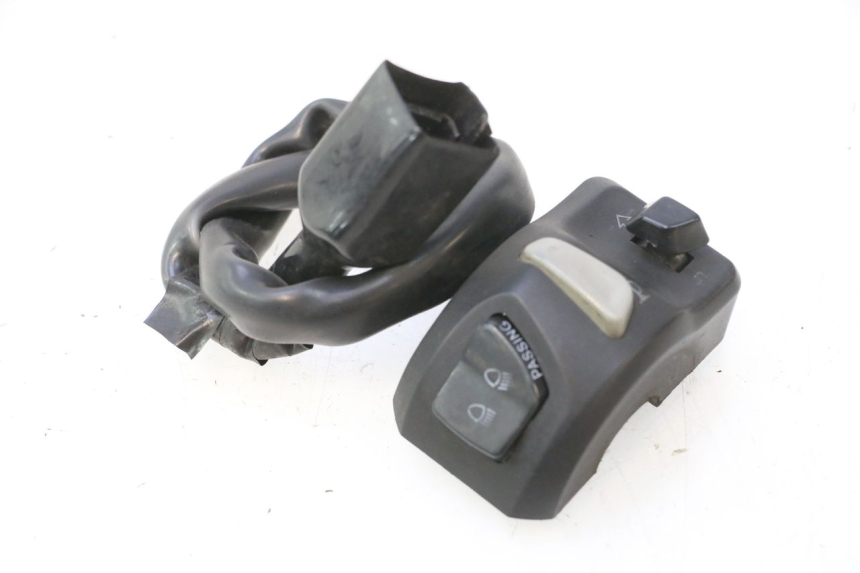 photo de LINKS SCHALTER PEUGEOT KISBEE 4T 50 (2023 - 2026) - Technische Nahaufnahme
