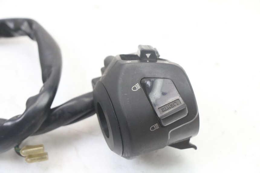 photo de LINKS SCHALTER KYMCO XCITING 500 (2007 - 2010) - Alternative Perspektive