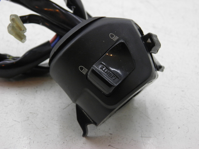 photo de LINKS SCHALTER KYMCO XCITING RI ABS 500 (2010) - Alternative Perspektive