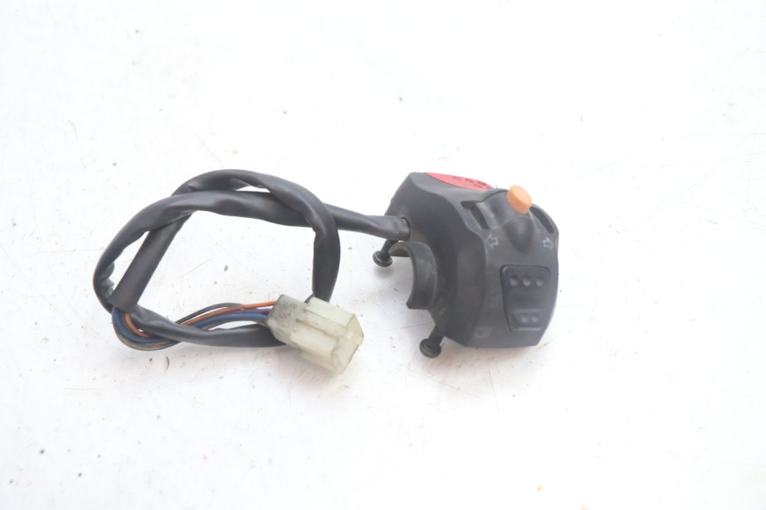 photo de LINKS SCHALTER PEUGEOT LUDIX PRO 2T 50 (2010 - 2017) - Zoom auf Gebrauchszustand
