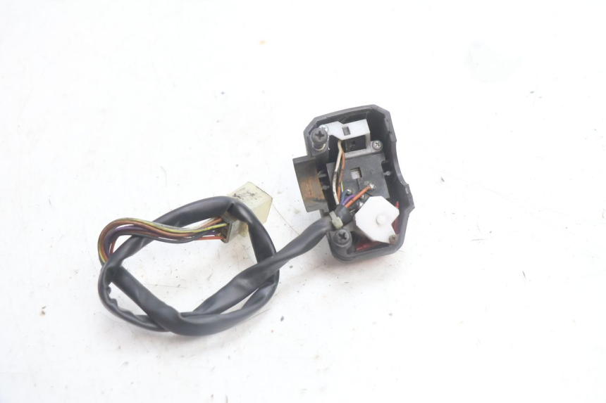 photo de LINKS SCHALTER PEUGEOT LUDIX PRO 2T 50 (2010 - 2017) - Alternative Perspektive