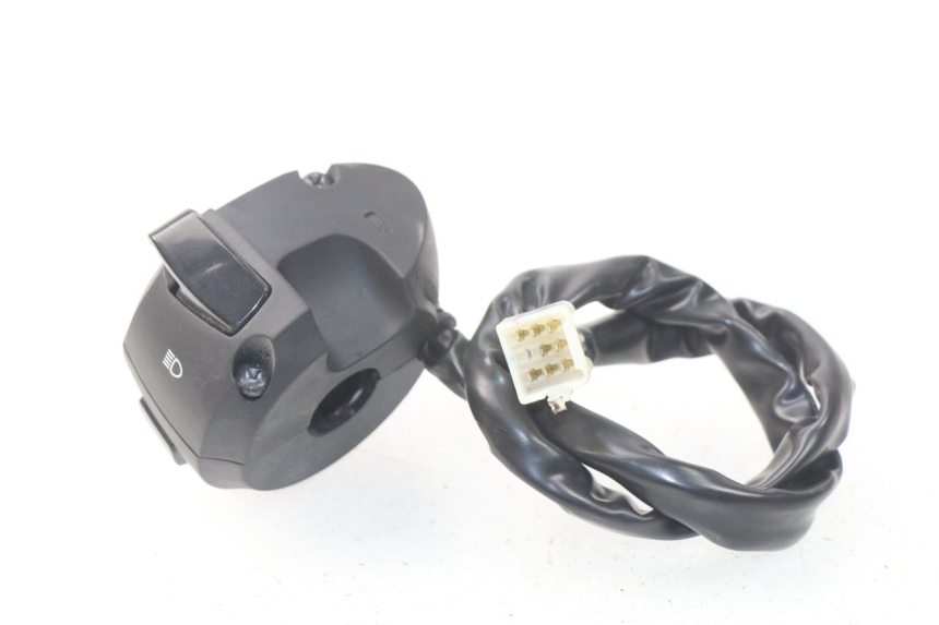 photo de LINKS SCHALTER PEUGEOT METROPOLIS 400 (2017 - 2020) - Zoom auf Gebrauchszustand