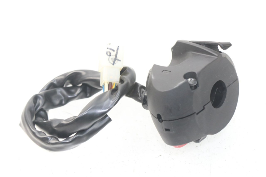 photo de LINKS SCHALTER PEUGEOT METROPOLIS 400 (2017 - 2020) - Technische Nahaufnahme