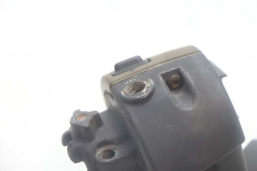 photo de LINKS SCHALTER MBK NITRO 50 (2004 - 2008) - Details der Befestigungspunkte