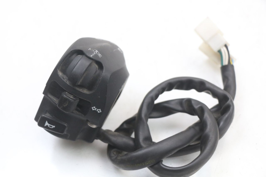 photo de LINKS SCHALTER MOTO GUZZI NORGE 8V GT 1200 (2011 - 2016) - Hauptansicht