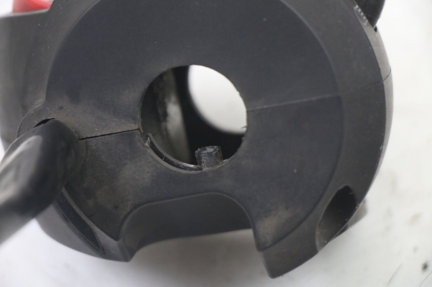 photo de LINKER LENKER PEUGEOT CITYSTAR 125 (2011 - 2017) - Oberflächenzustand und Material