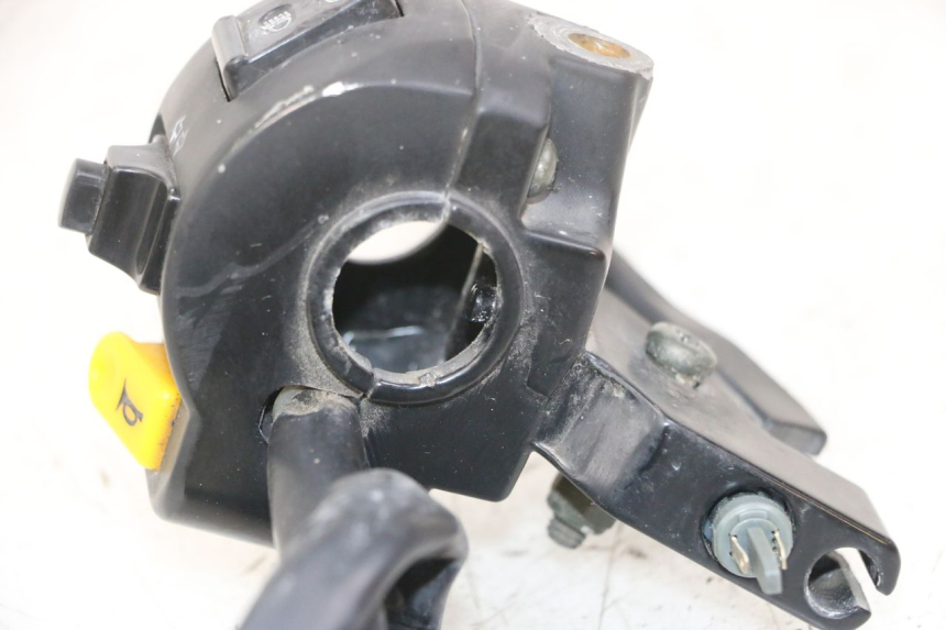 photo de LINKS SCHALTER PEUGEOT VIVACITY 125 (2010 - 2017) - Oberflächenzustand und Material