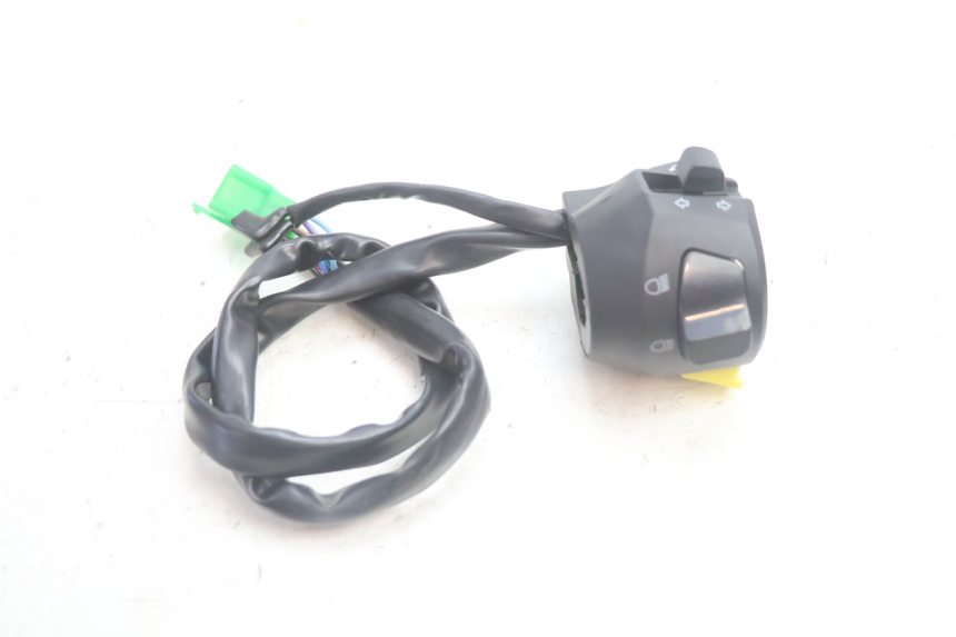 photo de LINKS SCHALTER JM MOTORS R-MAX TECH 50 (2024 - 2026) - Zoom auf Gebrauchszustand