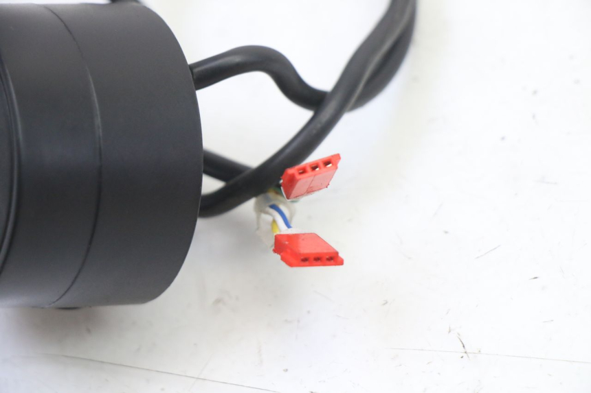 photo de LINKS SCHALTER PUNK ELECTRIC RIDER 1 - Details der Befestigungspunkte