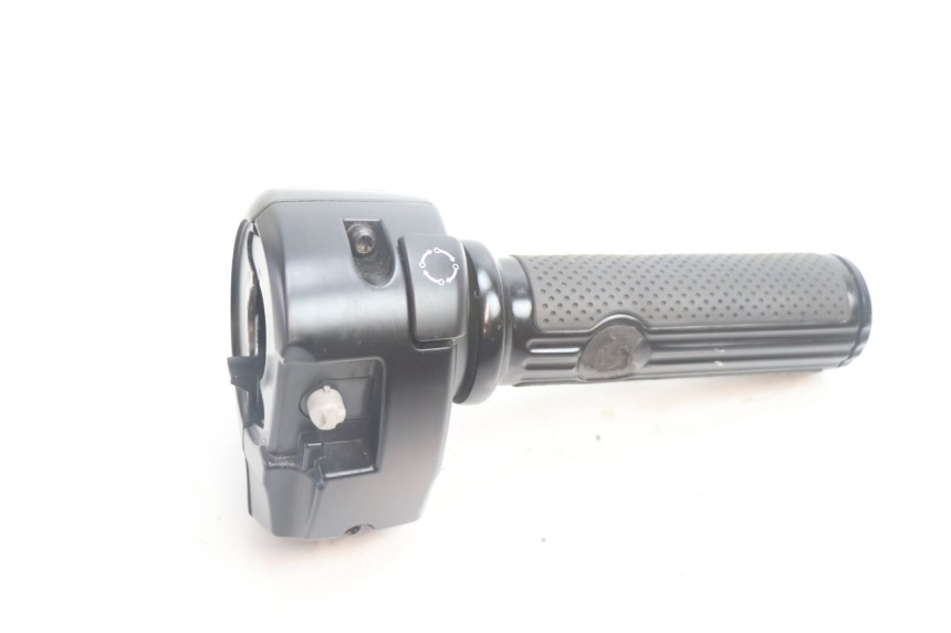 photo de LINKS SCHALTER HARLEY DAVIDSON ROAD GLIDE FLTRXSE 1920 (2018 - 2022) - Oberflächenzustand und Material