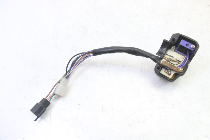 photo de LINKS KOMMUTATOR PGO RODOSHOW 2T 50 (2003 - 2007) - Technische Nahaufnahme