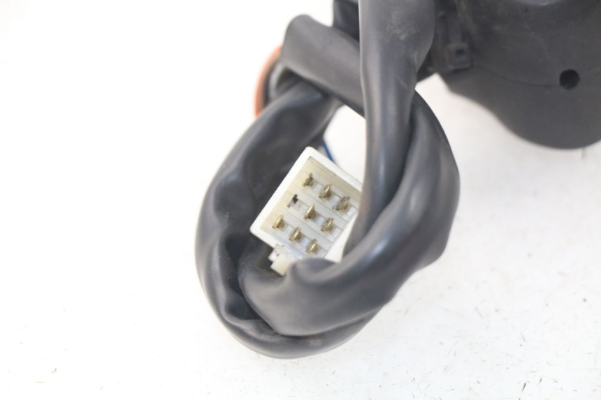 photo de LINKS SCHALTER PEUGEOT SATELIS 300 (2012 - 2015) - Zoom auf Gebrauchszustand