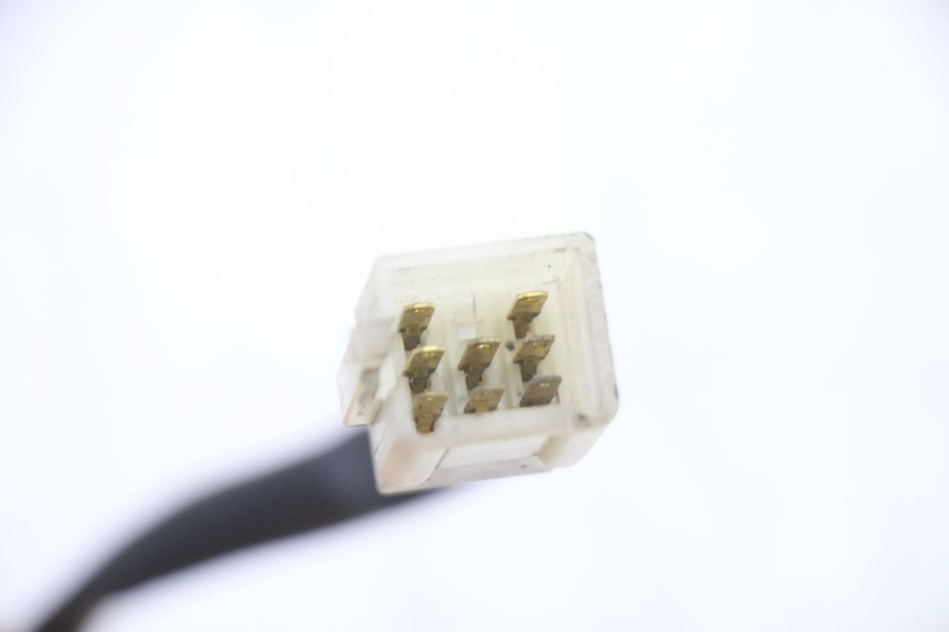 photo de LINKS SCHALTER PEUGEOT SATELIS 125 (2013 - 2018) - Details der Befestigungspunkte