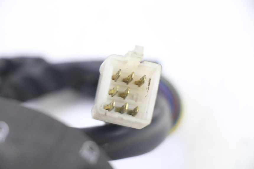 photo de LINKS SCHALTER PEUGEOT SATELIS 250 (2006 - 2012) - Oberflächenzustand und Material