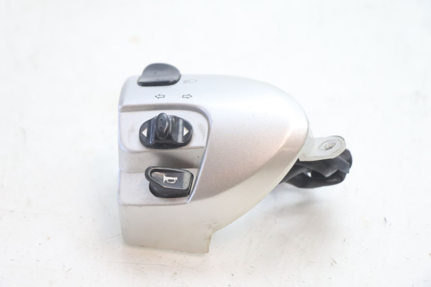 photo de LINKS SCHALTER FYM SCOOTERONE 125 (2006 - 2008) - Zoom auf Gebrauchszustand