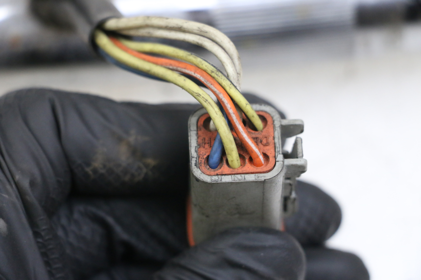 photo de LINKS SCHALTER HARLEY DAVIDSON SPORTSTER XL CUSTOM 1200 (2003 - 2004) - Hochauflösende Nahaufnahme