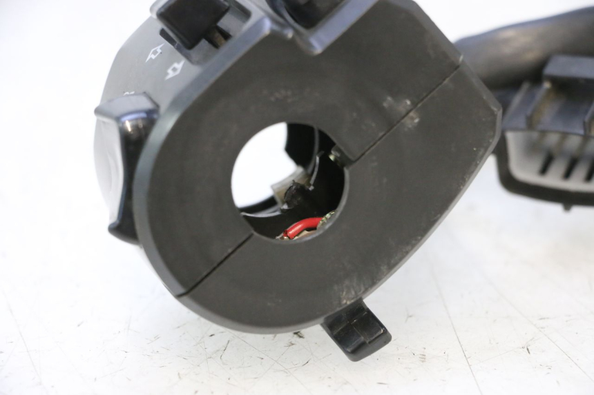 photo de LINKS SCHALTER DUCATI SS IE DS CARENEE 1000 (2002 - 2006) - Zoom auf Gebrauchszustand