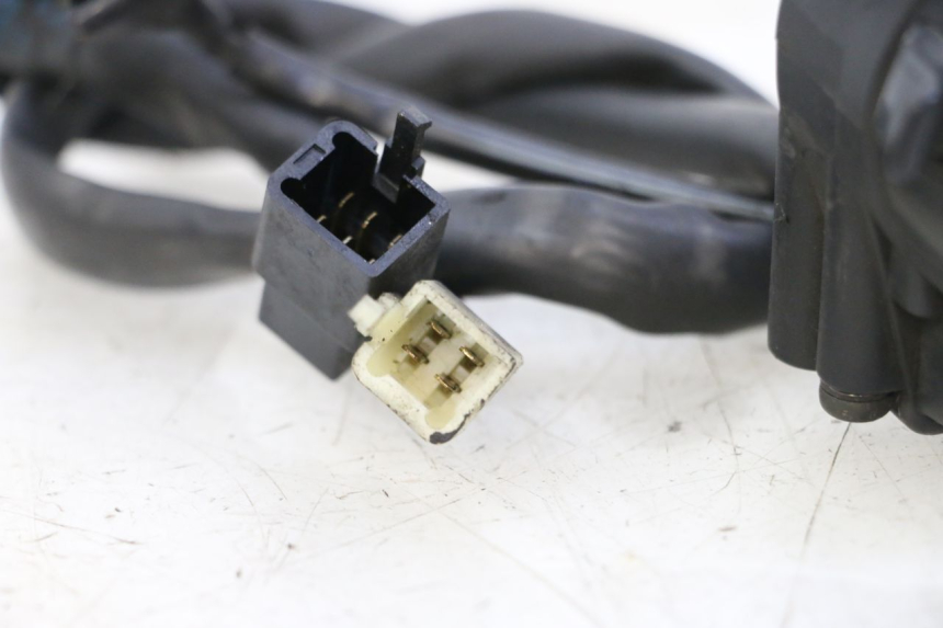 photo de LINKS SCHALTER HONDA ST PAN EUROPEAN 1300 (2002 - 2013) - Technische Nahaufnahme