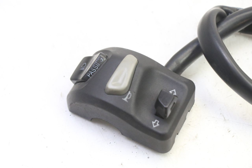 photo de LINKS SCHALTER PEUGEOT STREETZONE I NAKED 2T 50 (2018 - 2020) - Zoom auf Gebrauchszustand