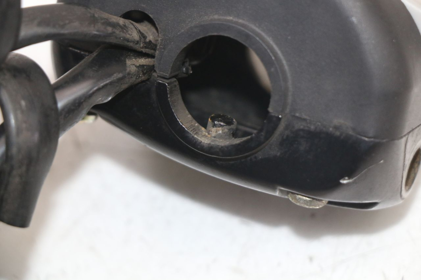 photo de LINKS SCHALTER KYMCO SUPER 8 125 (2008 - 2015) - Details der Befestigungspunkte