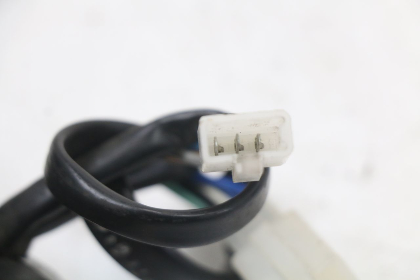 photo de LINKS SCHALTER KYMCO SUPER 8 125 (2008 - 2015) - Oberflächenzustand und Material