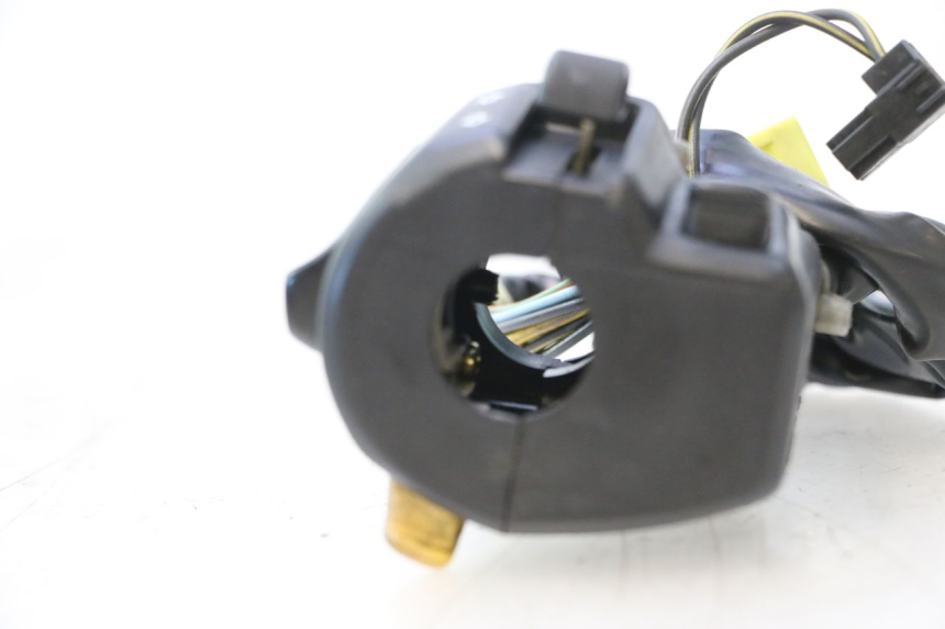 photo de LINKS SCHALTER SUZUKI SV S 650 (2003 - 2009) - Zoom auf Gebrauchszustand