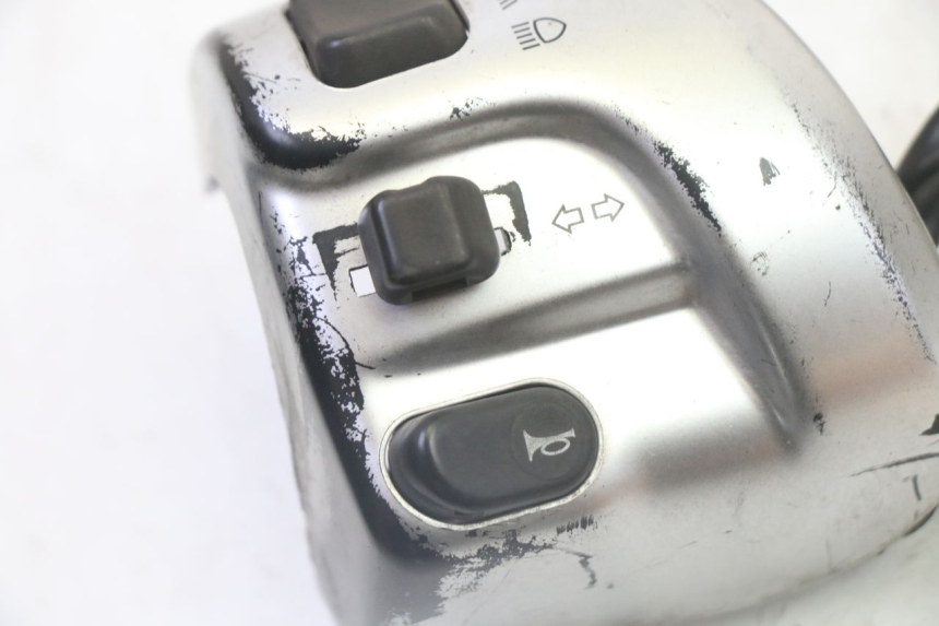 photo de LINKS SCHALTER YAMAHA X-CITY XCITY 125 (2007 - 2013) - Zoom auf Gebrauchszustand