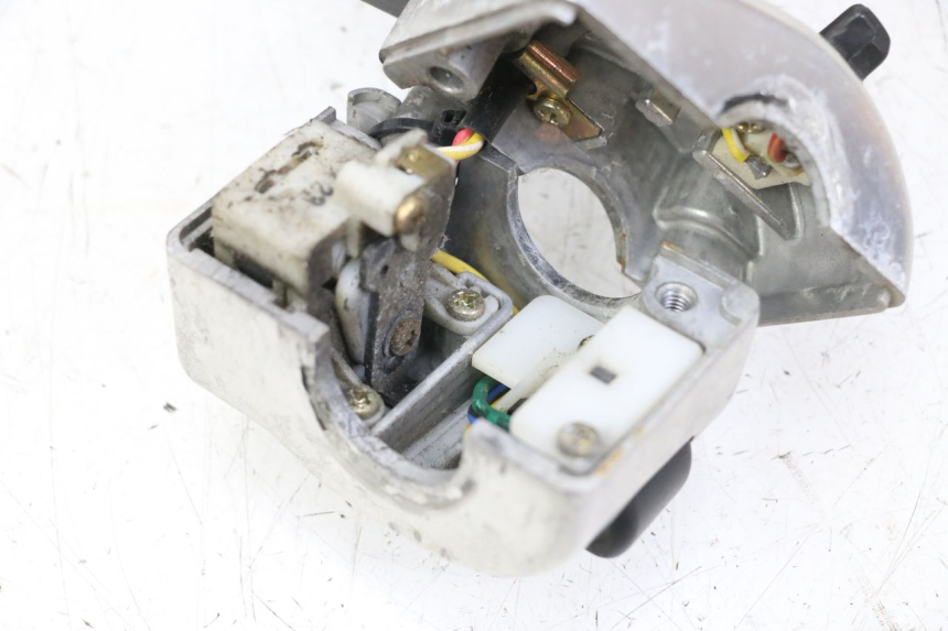 photo de LINKS SCHALTER YAMAHA XVS DRAG STAR DRAGSTAR 650 (1997 - 2007) - Zoom auf Gebrauchszustand