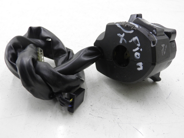 photo de LINKS SCHALTER YAMAHA FJR 1300 (2004 - 2005) - Gesamtansicht des Produkts