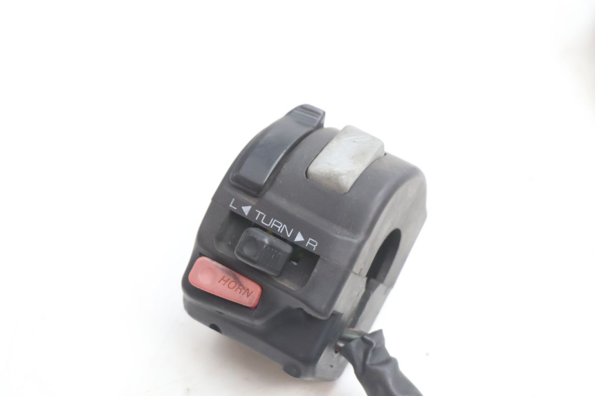 photo de LINKS SCHALTER YAMAHA YZF R GENESIS 750 (1993 - 1998) - Detailansicht des Bauteils