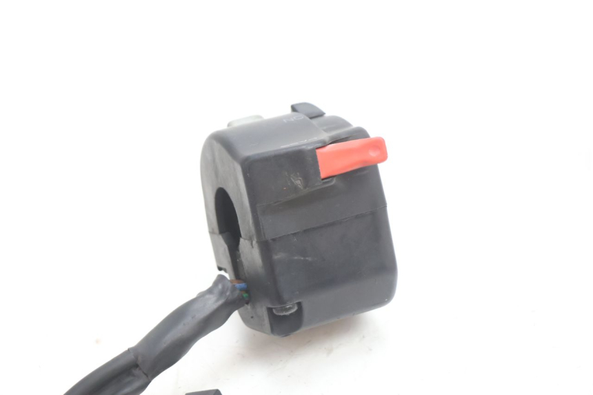 photo de LINKS SCHALTER YAMAHA YZF R GENESIS 750 (1993 - 1998) - Technische Nahaufnahme