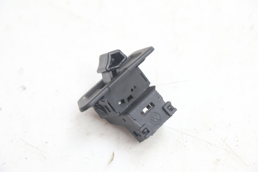 photo de LICHT SCHALTER IMF INDUSTRIE NEW PACH 2T 50 (2014 - 2020) - Zoom auf Gebrauchszustand