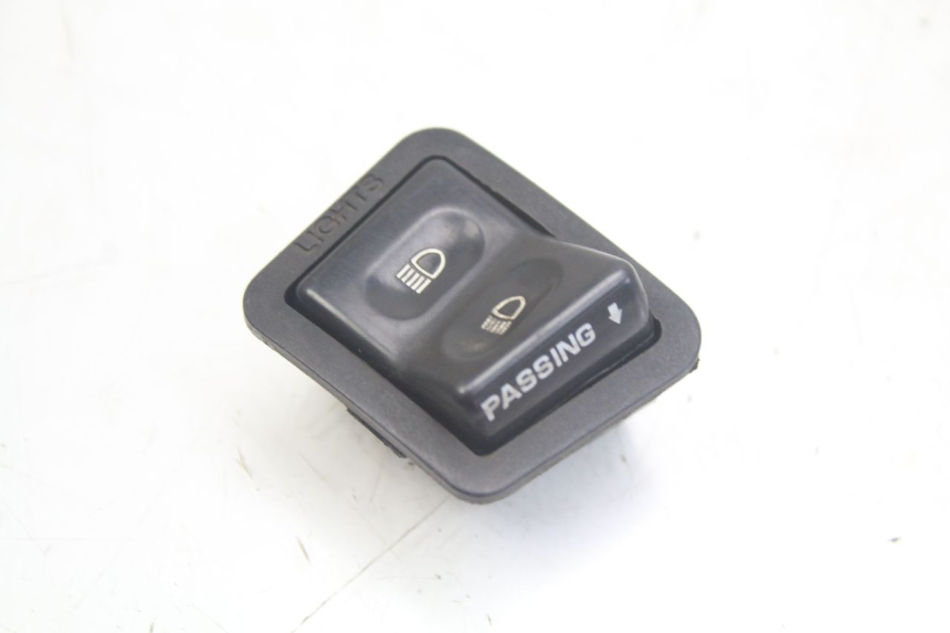 photo de LICHT SCHALTER SYM ORBIT 2 4T 50 (2018 - 2022) - Hauptansicht