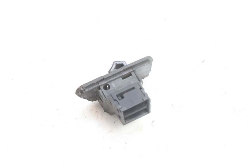 photo de LICHT SCHALTER HONDA SH 125 (2001 - 2003) - Detailansicht des Bauteils