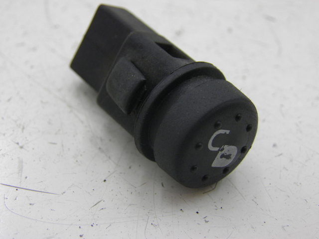 photo de SCHALTER PIAGGIO BEVERLY 125 (1998 - 2005) - Hauptansicht