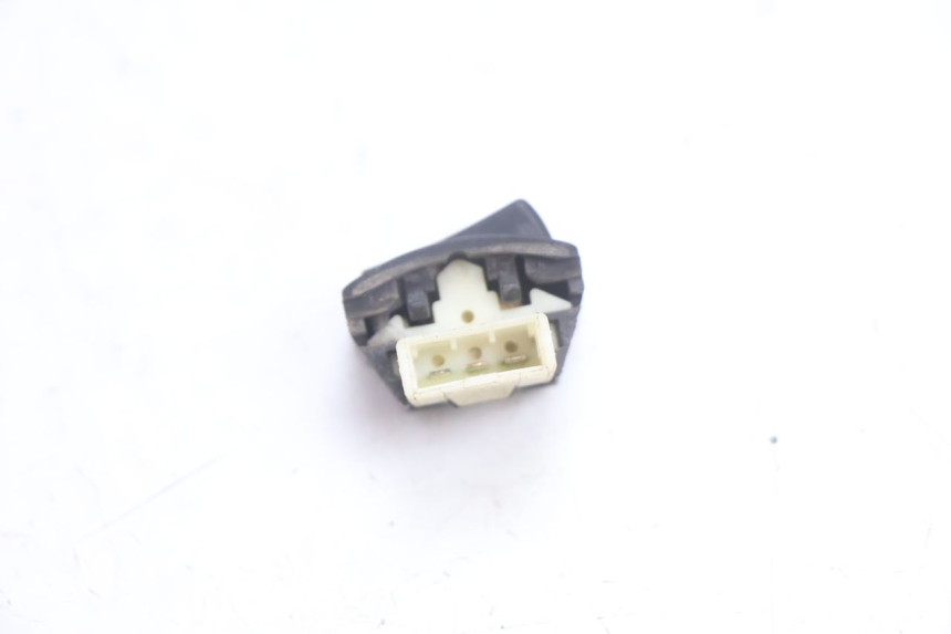 photo de ABBLENDLICHT SCHALTER  TGB CITY RS 50 (2011 - 2016) - Zoom auf Gebrauchszustand