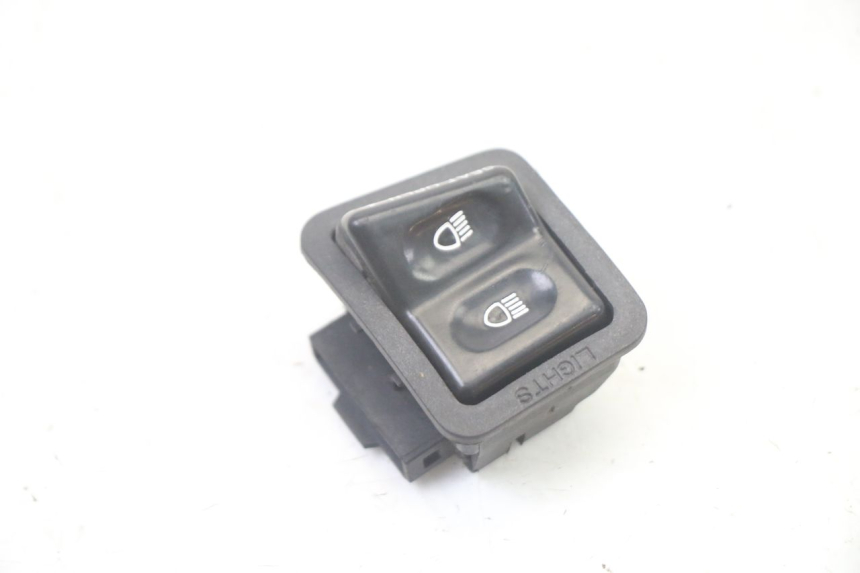 photo de ABBLENDLICHT SCHALTER  SYM FIDDLE 125 (2008 - 2010) - Detailansicht des Bauteils