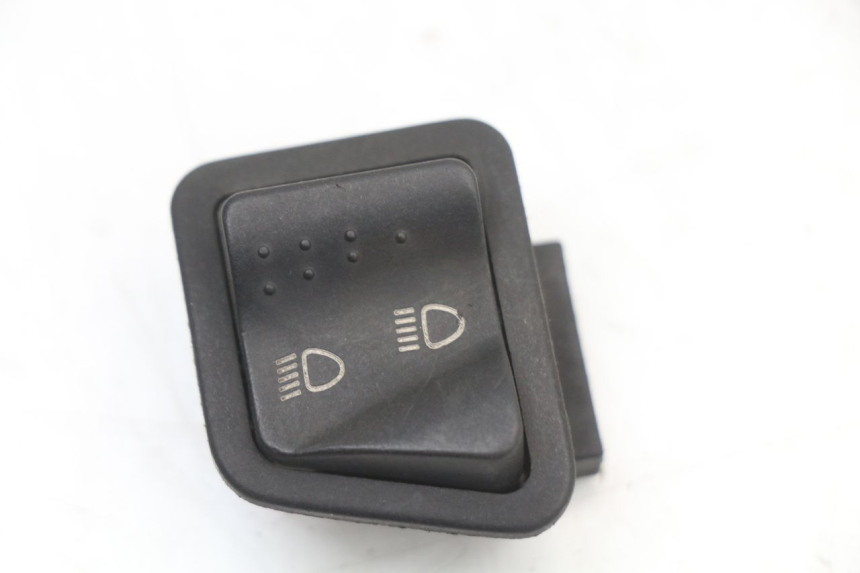 photo de LICHTSCHALTER PIAGGIO FLY 2T 50 (2004 - 2017) - Detailansicht des Bauteils