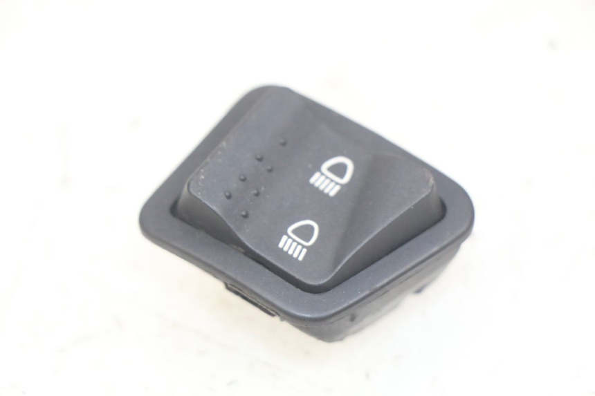 photo de LICHTSCHALTER PIAGGIO FLY 4T 50 (2013 - 2017) - Hauptansicht