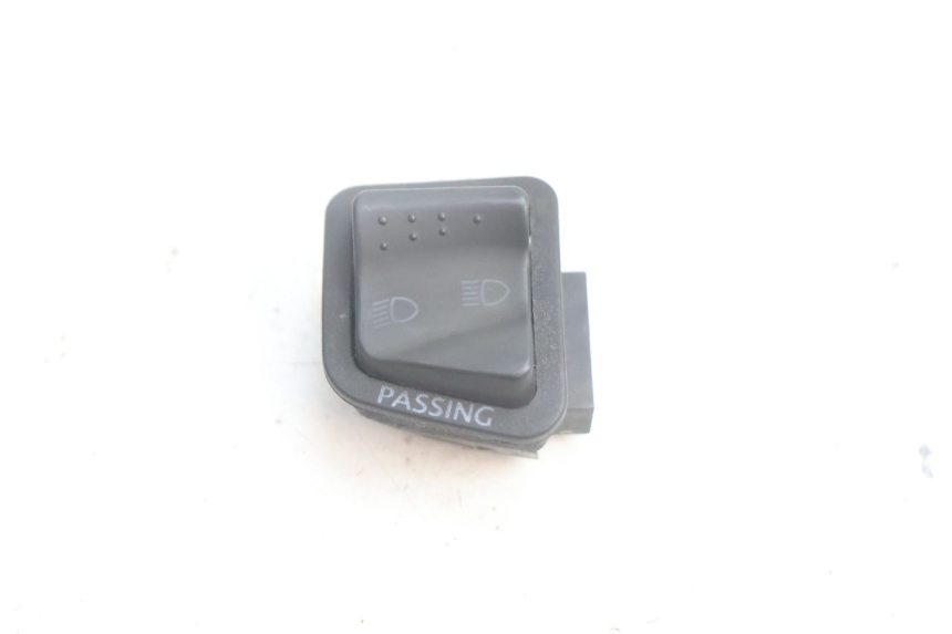 photo de ABBLENDLICHT SCHALTER  PIAGGIO LIBERTY 125 (1998 - 2008) - Hauptansicht