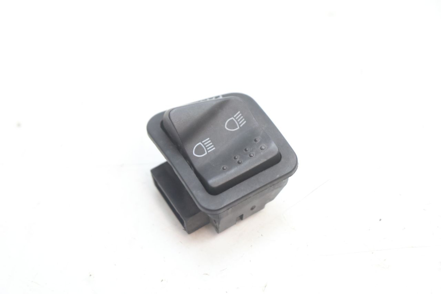 photo de ABBLENDLICHT SCHALTER  PIAGGIO MP3 LT 400 (2007 - 2012) - Detailansicht des Bauteils