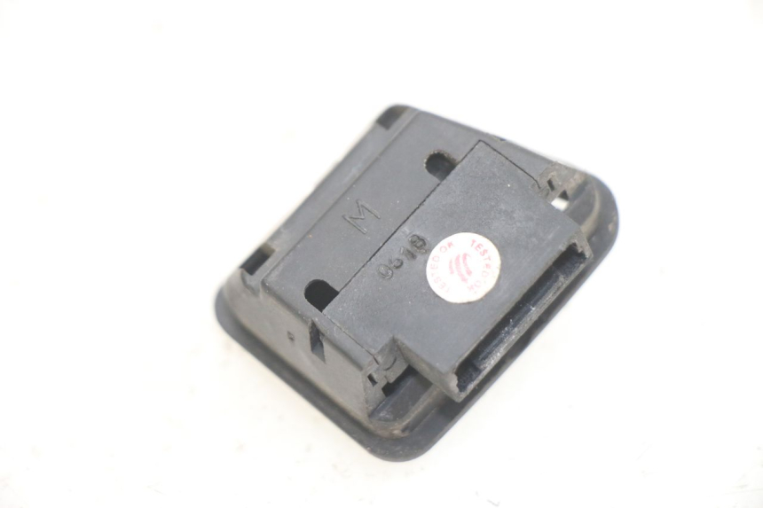 photo de LICHTSCHALTER PIAGGIO NEW TYPHOON 50 (2018 - 2021) - Zoom auf Gebrauchszustand