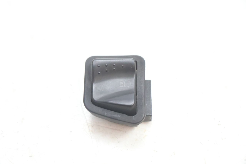 photo de ABBLENDLICHT SCHALTER  PIAGGIO X8 STREET 125 (2006 - 2007) - Hauptansicht